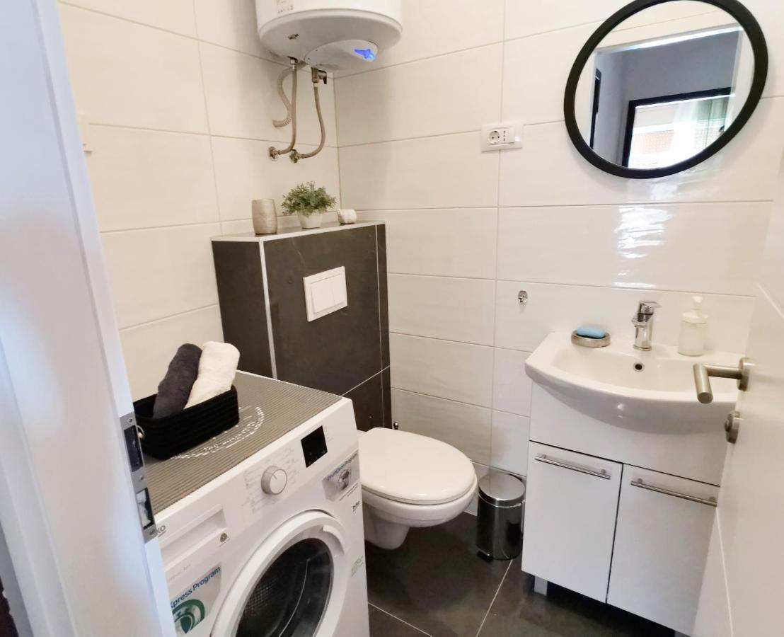 Apartment Marina ポドストラナ エクステリア 写真