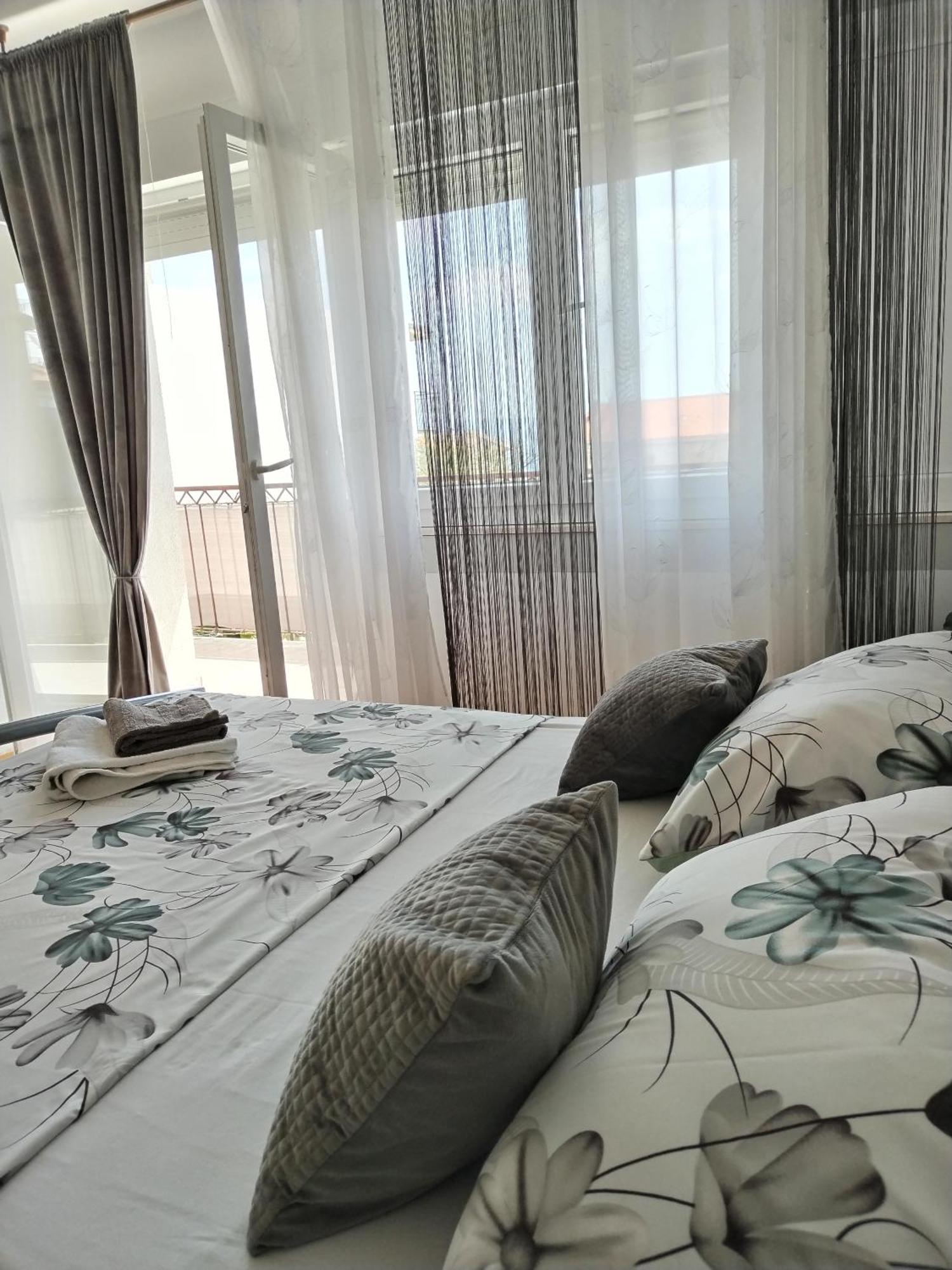 Apartment Marina ポドストラナ エクステリア 写真